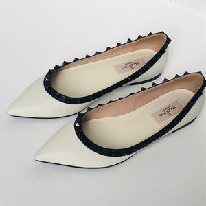 Valentino Rockstud Ballerina flats in Light IV.